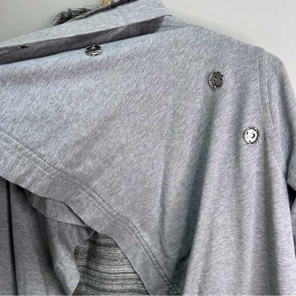 LULULEMON Savasana Wrap Cardigan Jacket Size 4 - Picture 5 of 12